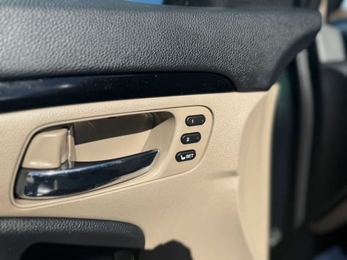 Used 2016 Honda Pilot Touring image 22