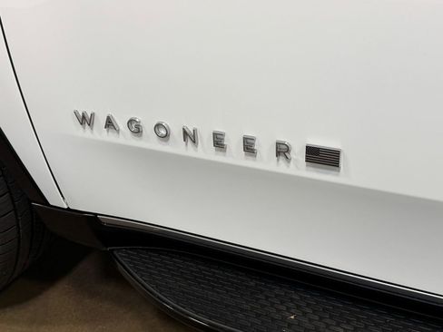 Used 2024 Jeep Wagoneer Series II image 53