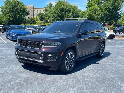 Used 2023 Jeep Grand Cherokee L Overland w/ Advanced Protech Group III AWD/4WD image 7