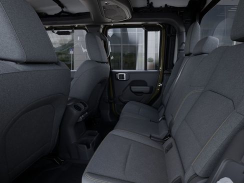 New 2025 Jeep Gladiator Sport AWD/4WD image 23