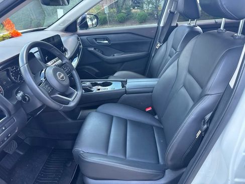 Used 2023 Nissan Rogue SL w/ SL Premium Package FWD image 17