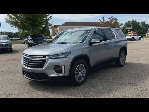 Used 2023 Chevrolet Traverse LT w/ LPO, Floor Liner Package AWD/4WD image 28