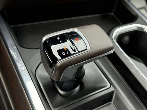 Certified 2024 GMC Sierra 1500 SLT w/ SLT Premium Plus Package image 16