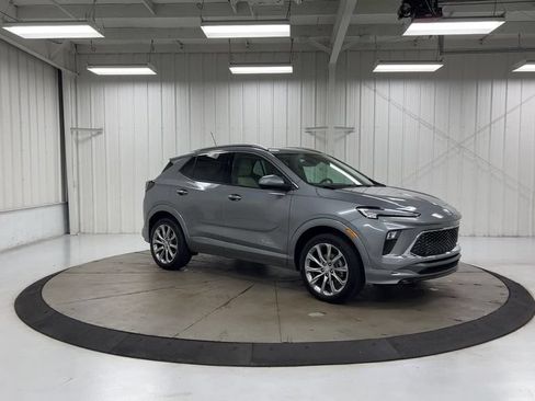 Used 2024 Buick Encore GX Avenir w/ Avenir Convenience Package AWD/4WD image 2