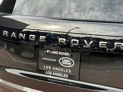 New 2026 Land Rover Range Rover SE image 14