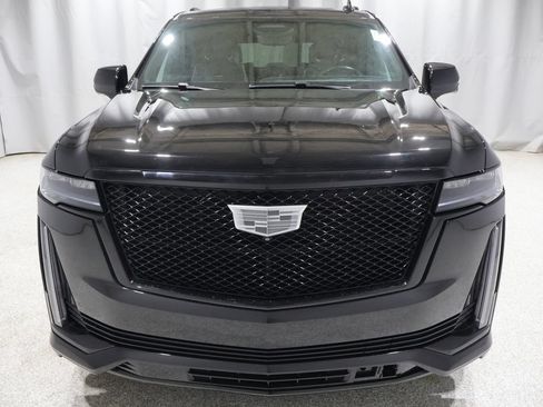 Used 2023 Cadillac Escalade Sport w/ Touring Package AWD/4WD image 8