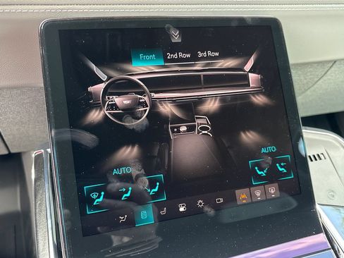New 2026 Cadillac Escalade IQ AWD Sport 1 w/ LPO, Floor Liner Package image 37