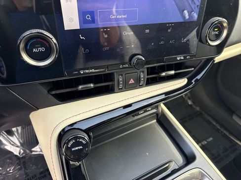 Certified 2024 Lexus NX 250 FWD w/ Towing Package (2000 Lbs) image 19