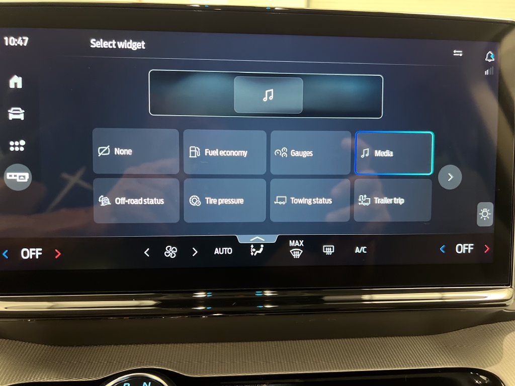 Used 2025 Ford Expedition Active RWD image 75