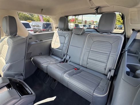 Used 2023 Lincoln Navigator Black Label AWD/4WD image 22