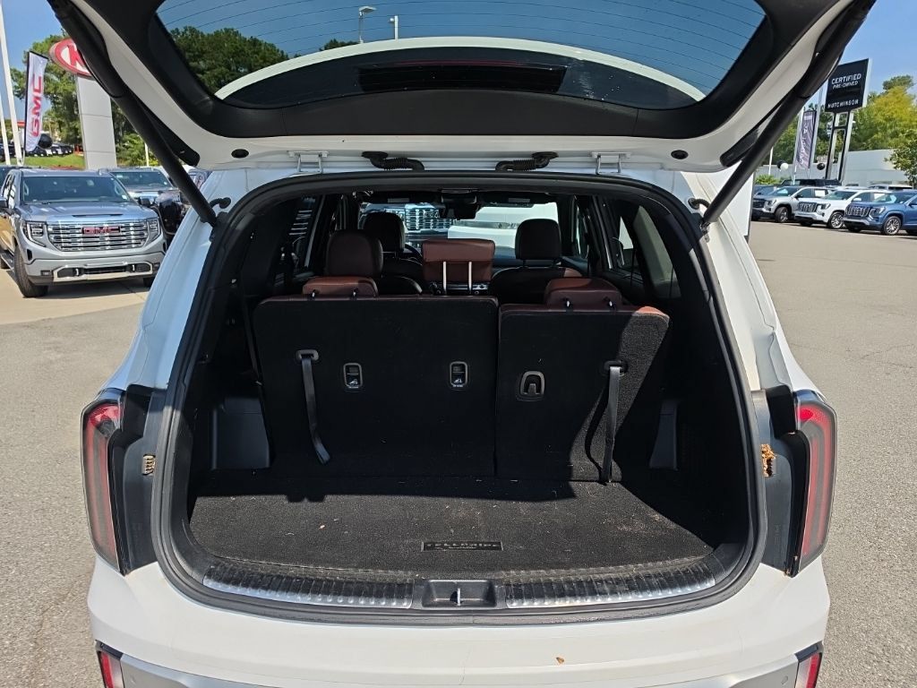 Used 2024 Kia Telluride SX Prestige w/ Towing Package AWD/4WD image 10