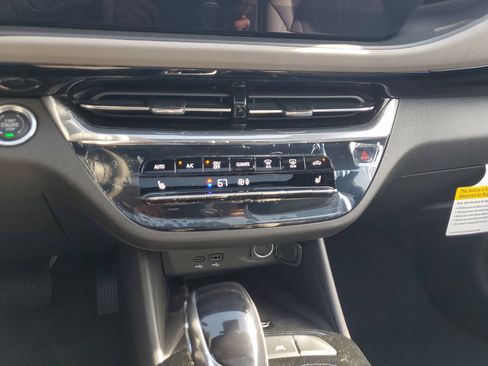 New 2026 Buick Envista Avenir image 25