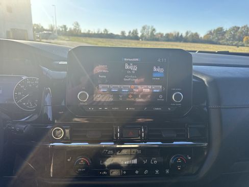 Used 2023 Nissan Pathfinder Rock Creek image 13