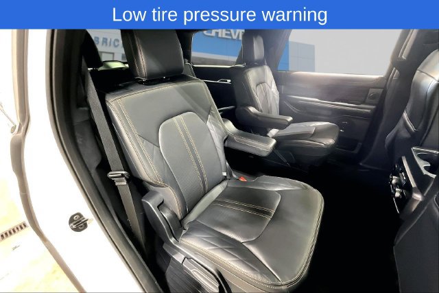 Used 2024 Ford Expedition Platinum AWD/4WD image 25