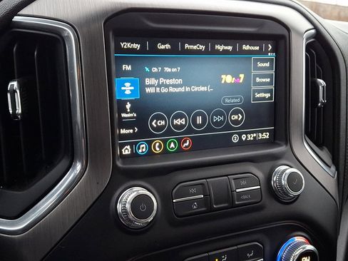 Used 2020 GMC Sierra 3500 Denali w/ Denali Ultimate Package image 18