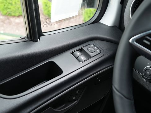 New 2025 Mercedes-Benz Sprinter 2500 image 21