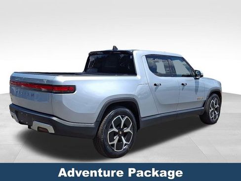 Used 2022 Rivian R1T Adventure image 7