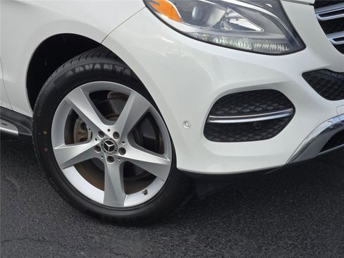 Used 2017 Mercedes-Benz GLE 350 4MATIC image 3