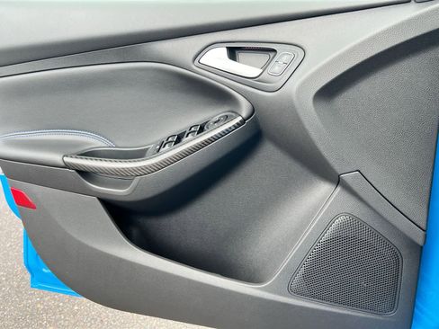Used 2018 Ford Focus RS image 31