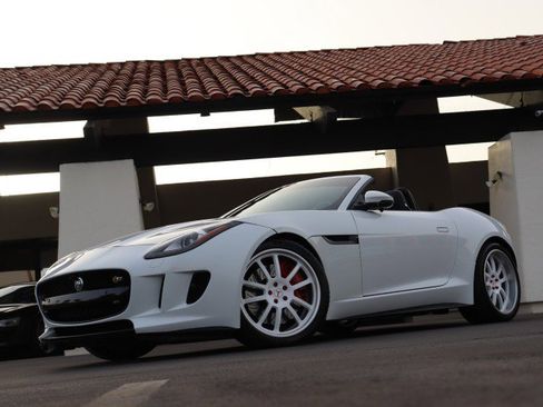 Used 2014 Jaguar F-TYPE S image 3