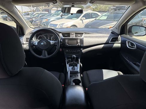 Used 2017 Nissan Sentra SR Turbo FWD image 12