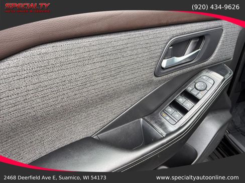 Used 2023 Nissan Rogue SV AWD/4WD image 30