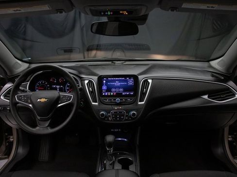 Used 2023 Chevrolet Malibu LT image 21