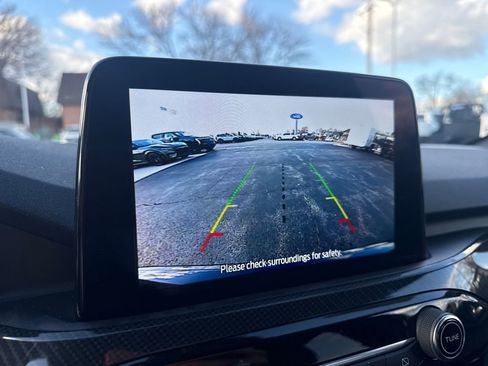 Used 2023 Ford Escape ST-Line w/ Cold Weather Package FWD image 31
