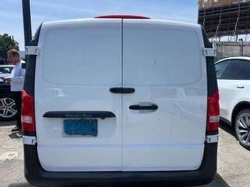 Used 2020 Mercedes-Benz Metris image 9