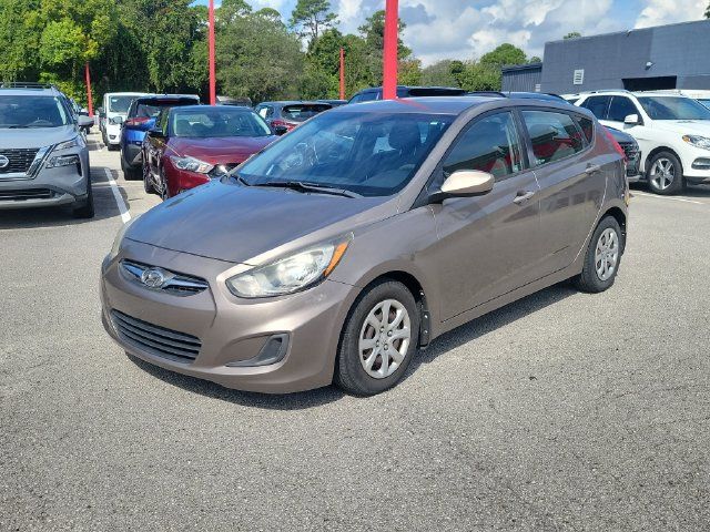 Used 2014 Hyundai Accent GS FWD image 5