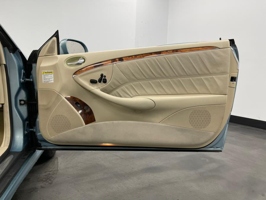 Used 2004 Mercedes-Benz CLK 500 Cabriolet image 49
