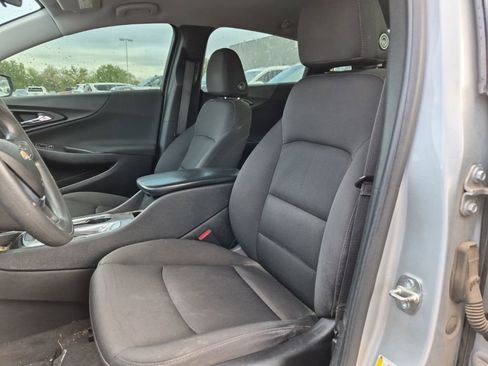 Used 2020 Chevrolet Malibu LT image 8