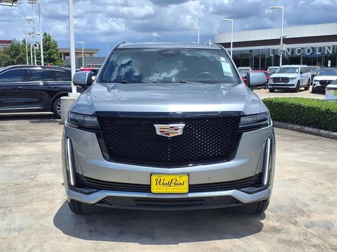 Used 2024 Cadillac Escalade Sport w/ Touring Package AWD/4WD image 6