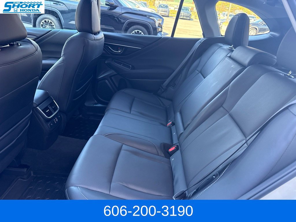 Used 2023 Subaru Outback Limited AWD/4WD image 12