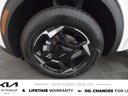 New 2026 Kia Sportage EX image 21