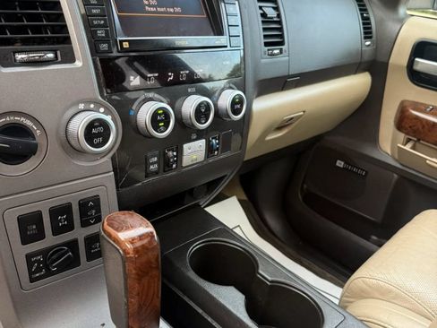 Used 2010 Toyota Sequoia Platinum AWD/4WD image 11