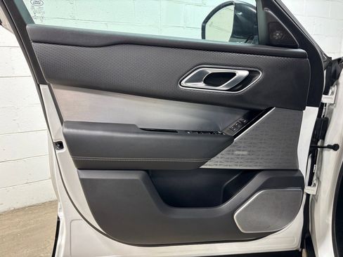 Used 2020 Land Rover Range Rover Velar R-Dynamic S image 25