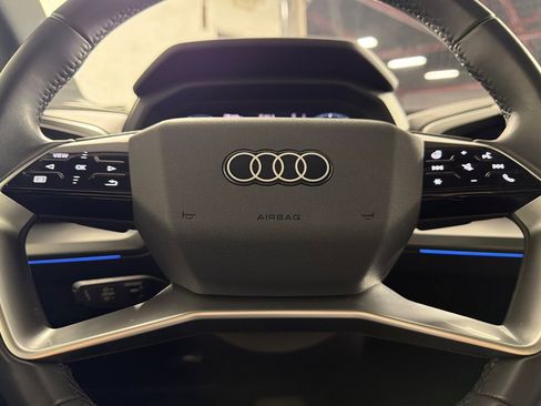 Used 2023 Audi Q4 e-tron Premium Plus w/ Premium Plus AWD/4WD image 23