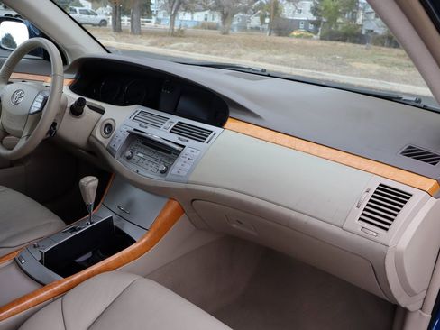 Used 2007 Toyota Avalon XL image 16