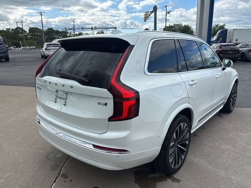 Used 2025 Volvo XC90 B5 Plus AWD/4WD image 7
