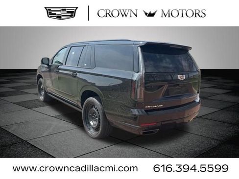 New 2026 Cadillac Escalade ESV Platinum Sport w/ LPO, ONYX Package AWD/4WD image 6