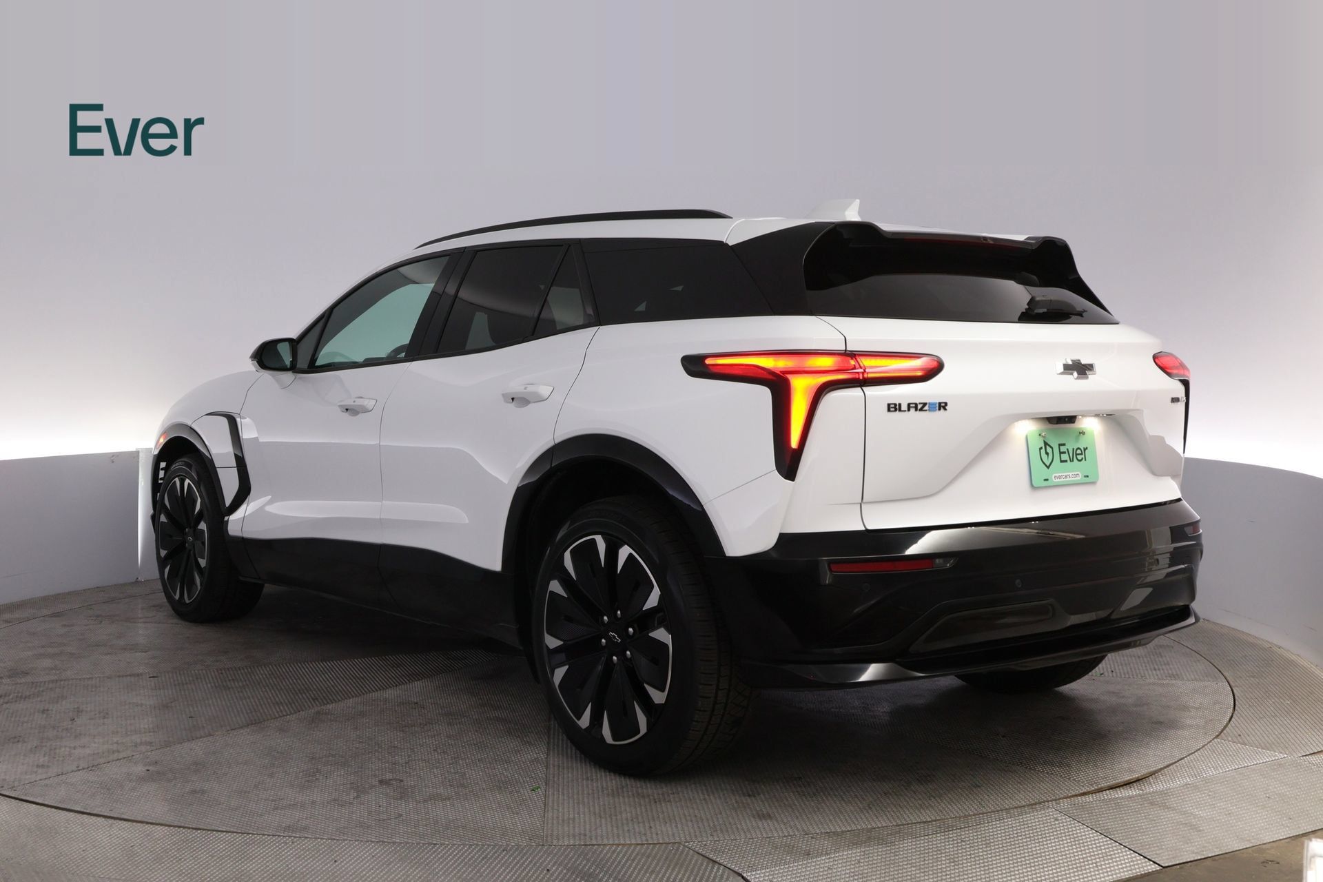 Used 2024 Chevrolet Blazer EV RS AWD/4WD image 17