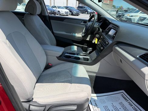 Used 2016 Hyundai Sonata SE FWD image 30