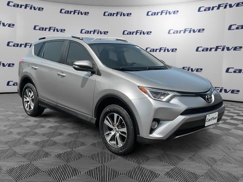 Used 2016 Toyota RAV4 XLE AWD/4WD image 8