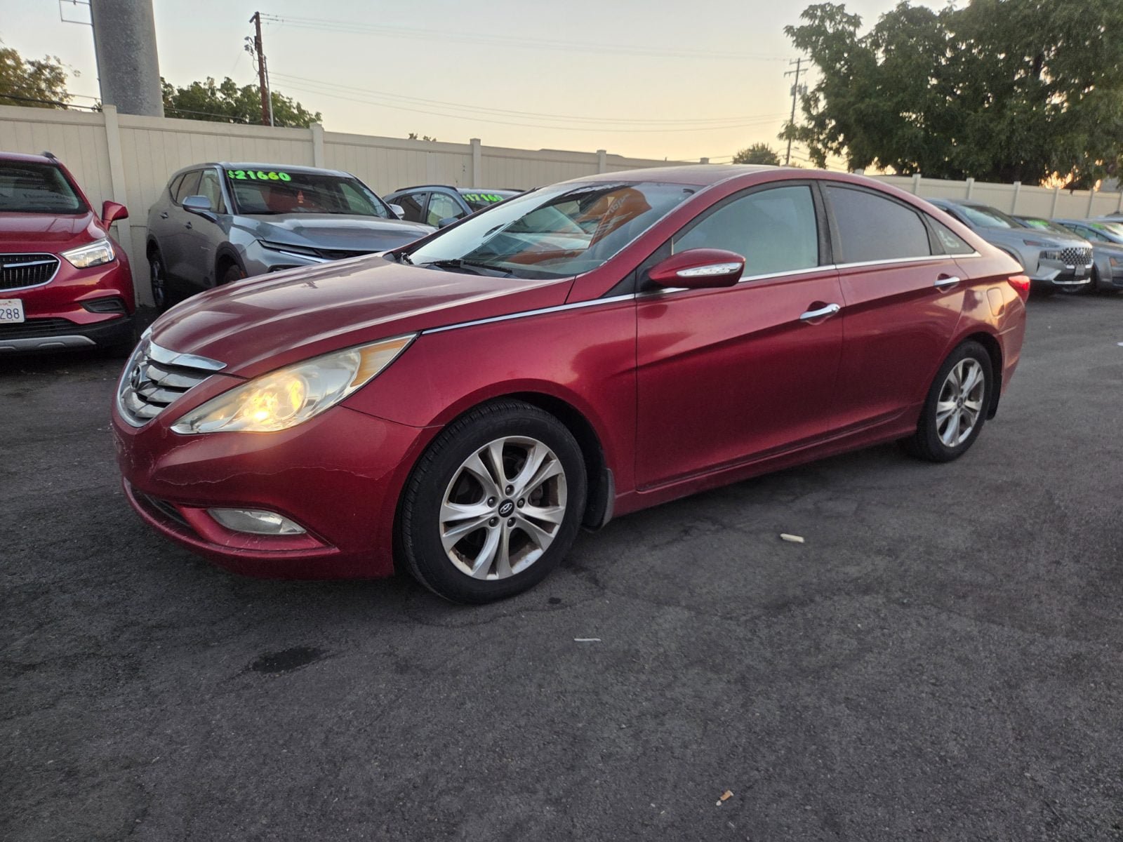 Used 2011 Hyundai Sonata Limited w/ Navigation Pkg 5 FWD image 1