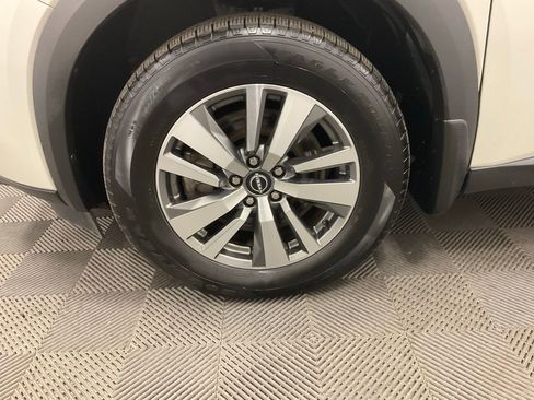 Used 2023 Nissan Pathfinder SL image 14