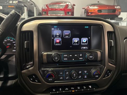 Used 2017 GMC Sierra 3500 Denali image 83