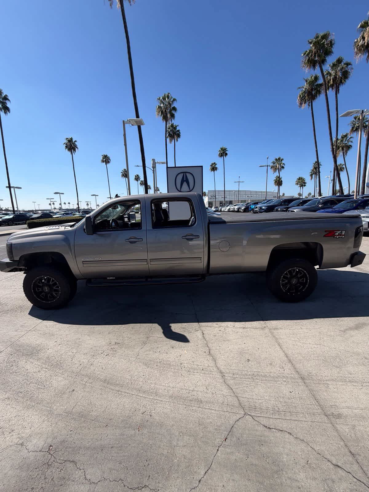 Used 2013 Chevrolet Silverado 2500 LT w/ Z71 Appearance Package AWD/4WD image 8