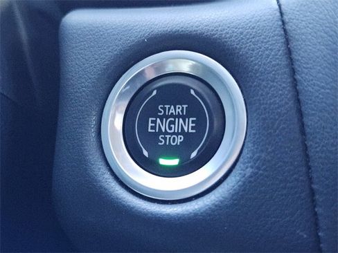 Used 2022 GMC Yukon AT4 image 21