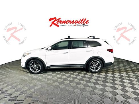 Used 2017 Hyundai Santa Fe Limited image 4